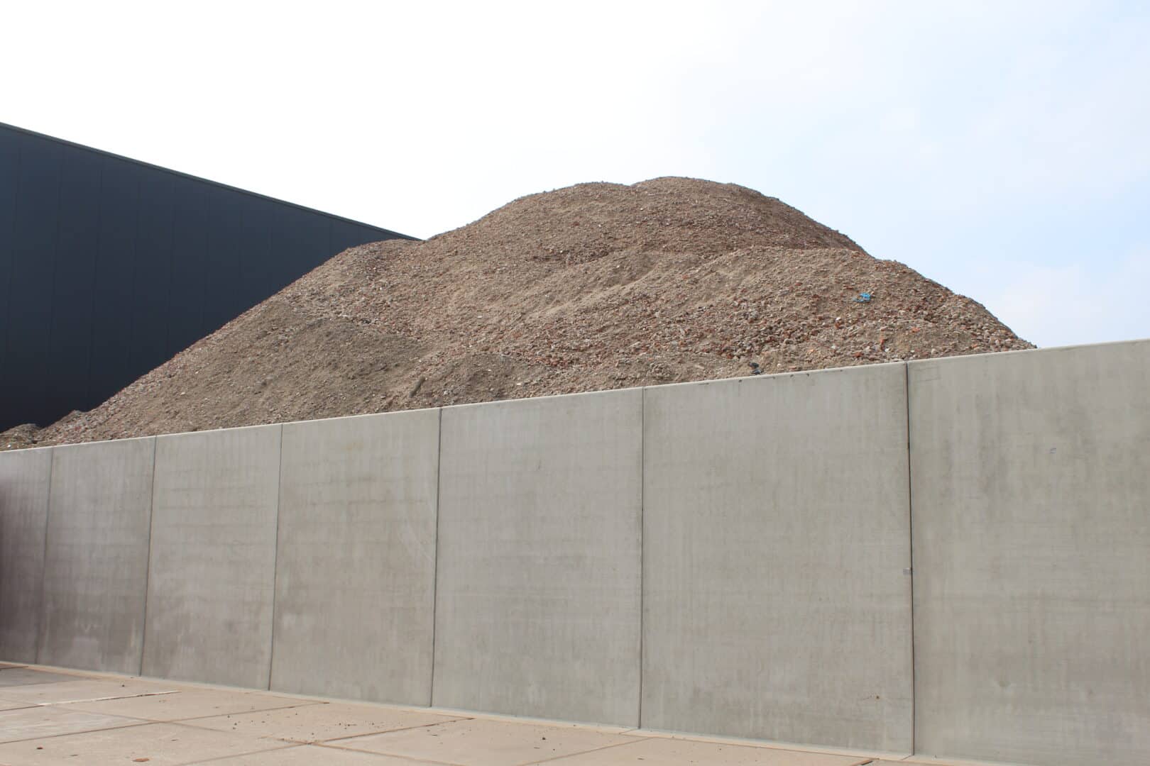 Bosch Beton - Opslagvakken voor zand, grind en grond in Oss