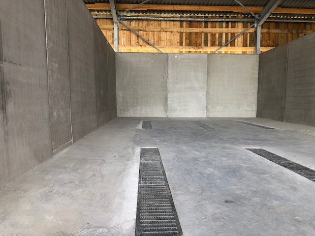 Bosch Beton - Keerwanden in nieuwe stalen hal voor graandrogerij in Billerbeck (DE)