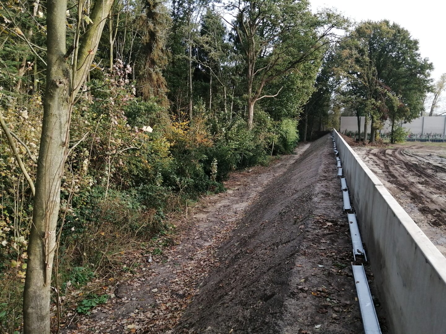 Bosch Beton - Keerwanden met kokowall als geluidswand en terreinafscheiding in Boxtel